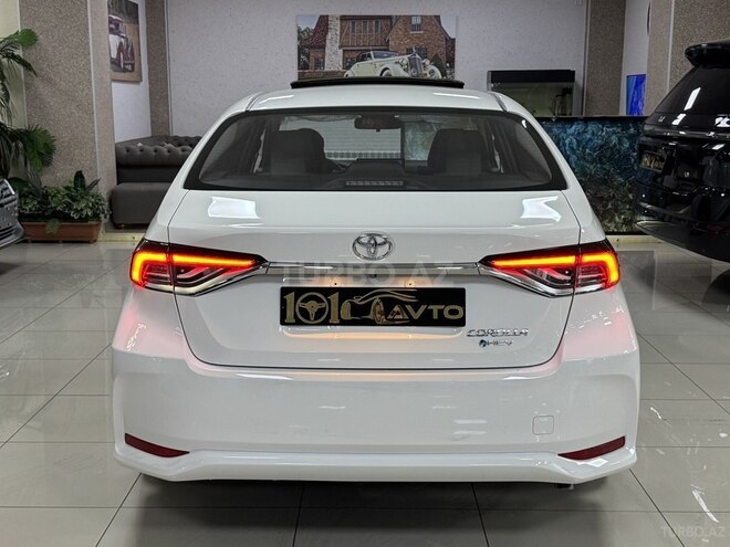 Toyota Corolla-10