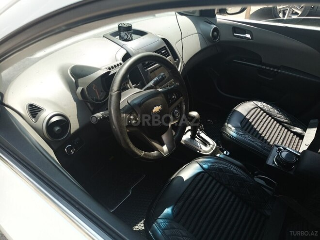 Chevrolet Aveo-4