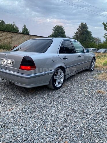 Mercedes C 240-3