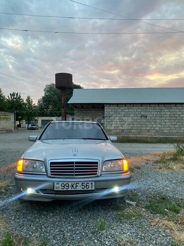 Mercedes C 240-1