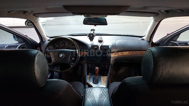 BMW 523-8