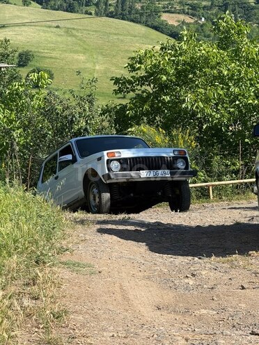 LADA (VAZ) Niva-3