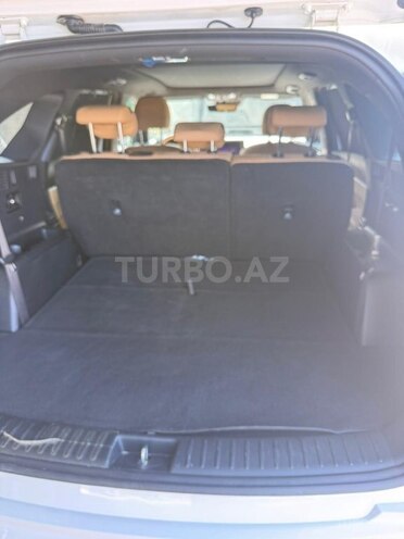 Kia Sorento-13