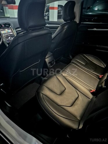 Ford Fusion (North America)-19