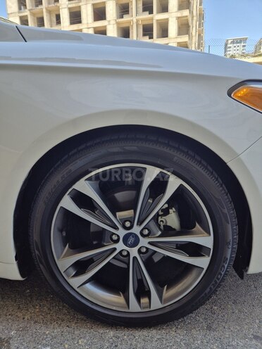 Ford Fusion (North America)-8