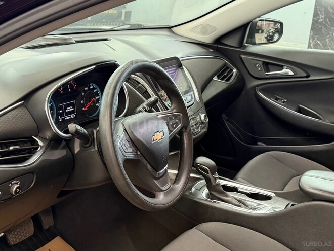 Chevrolet Malibu-14