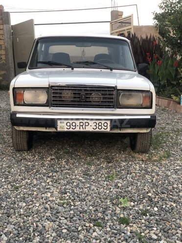 LADA (VAZ) 2107-1
