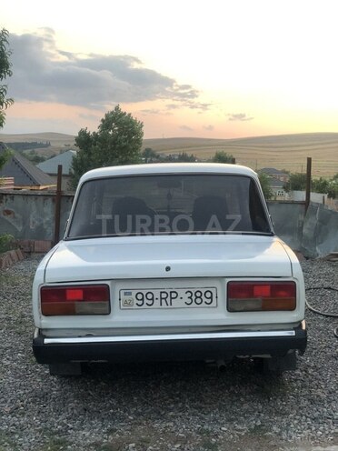 LADA (VAZ) 2107-2