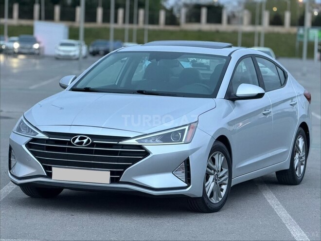 Hyundai Elantra-1
