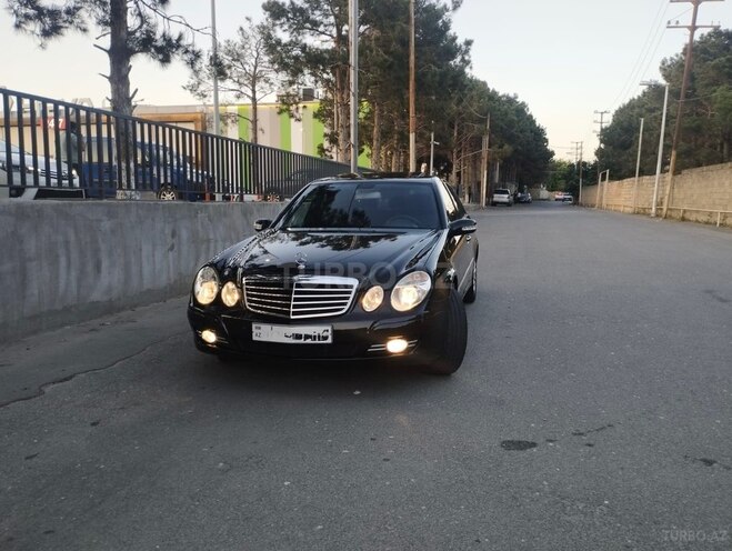 Mercedes E 200-1