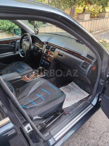 Mercedes E 220-10