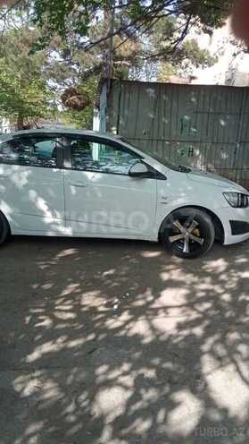 Chevrolet Aveo-6