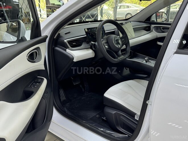 BYD Qin Plus-11