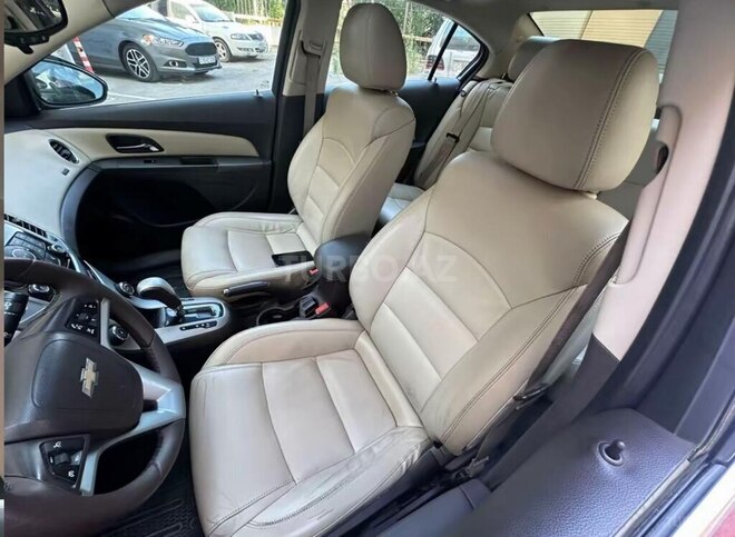 Chevrolet Cruze-5