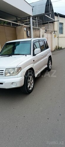Mitsubishi Pajero io-2