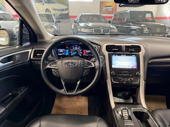 Ford Fusion (North America)-15