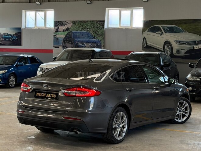 Ford Fusion (North America)-6