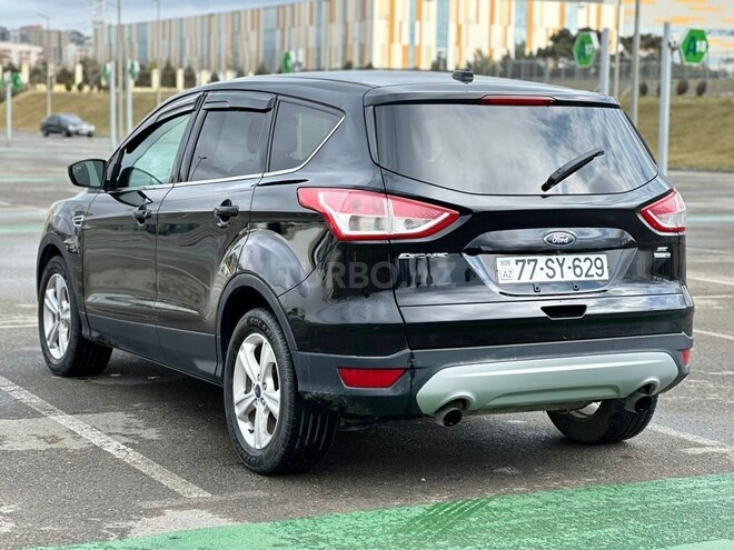Ford Escape-8
