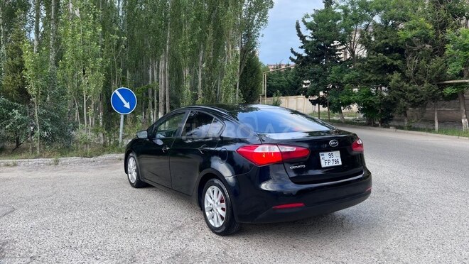 Kia Cerato-6