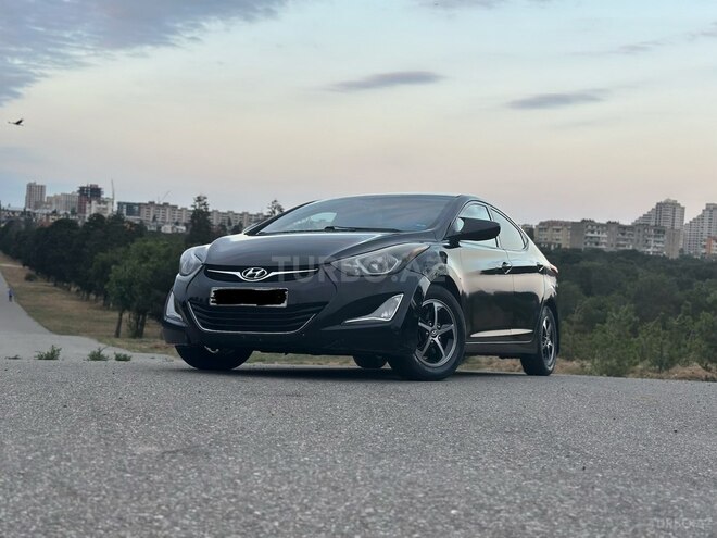 Hyundai Elantra-5