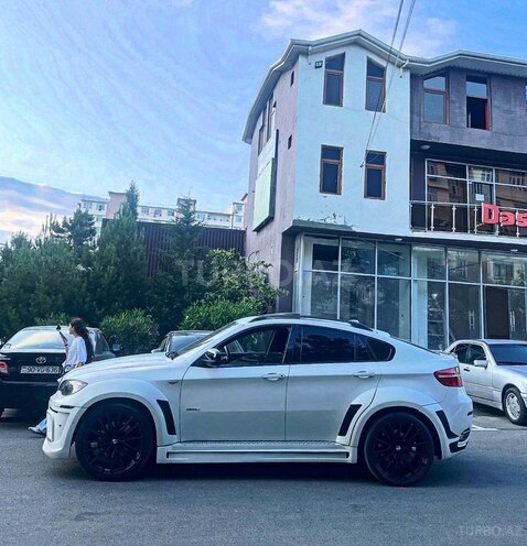 BMW X6 M-8