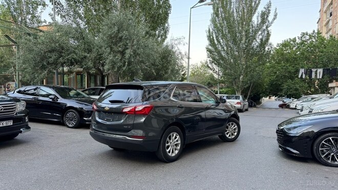 Chevrolet Equinox-2