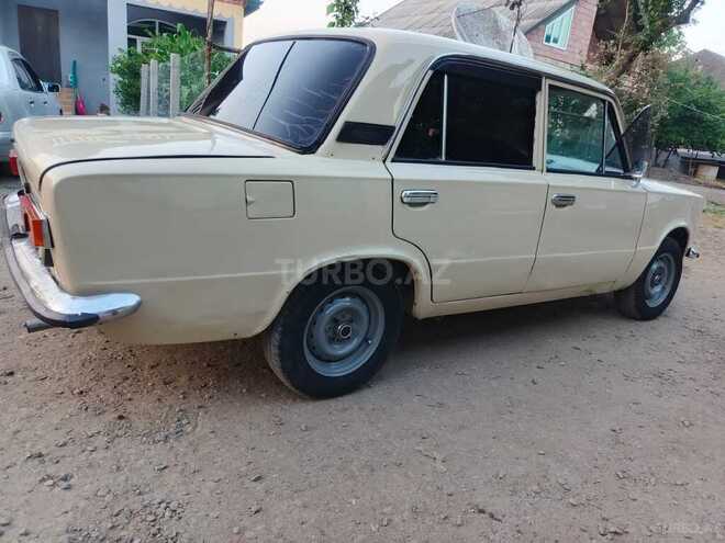 LADA (VAZ) 21011-3