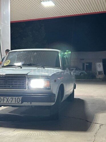 LADA (VAZ) 2107-2