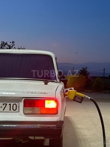 LADA (VAZ) 2107-18