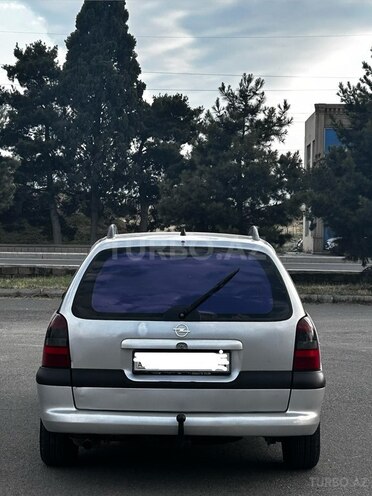 Opel Vectra-3