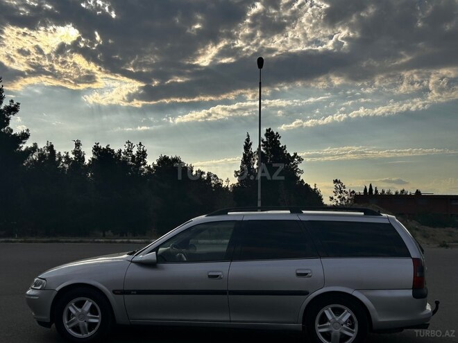 Opel Vectra-5