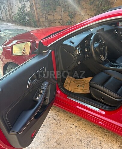 Mercedes CLA 250-8