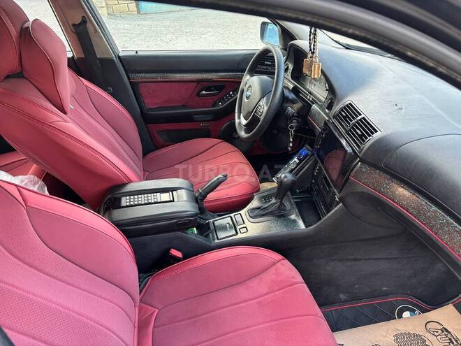 BMW 530-8