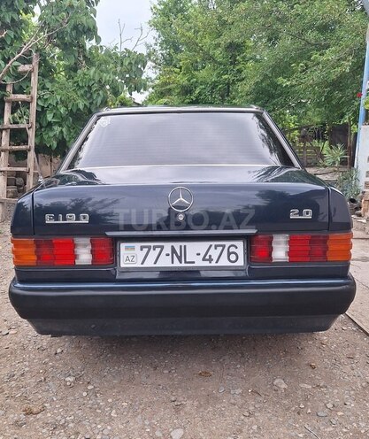 Mercedes 190-4