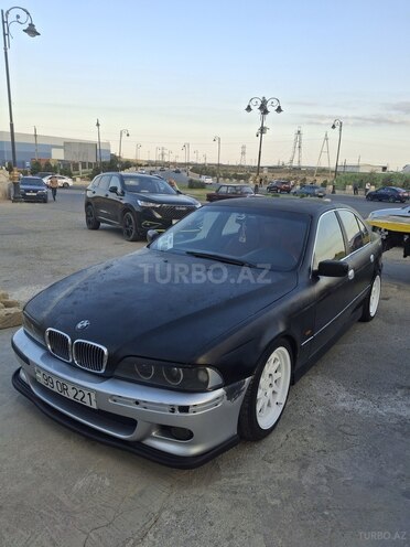 BMW 530-3