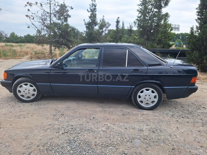 Mercedes 190-2