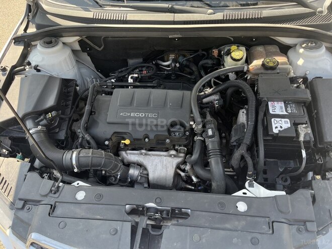 Chevrolet Cruze-9
