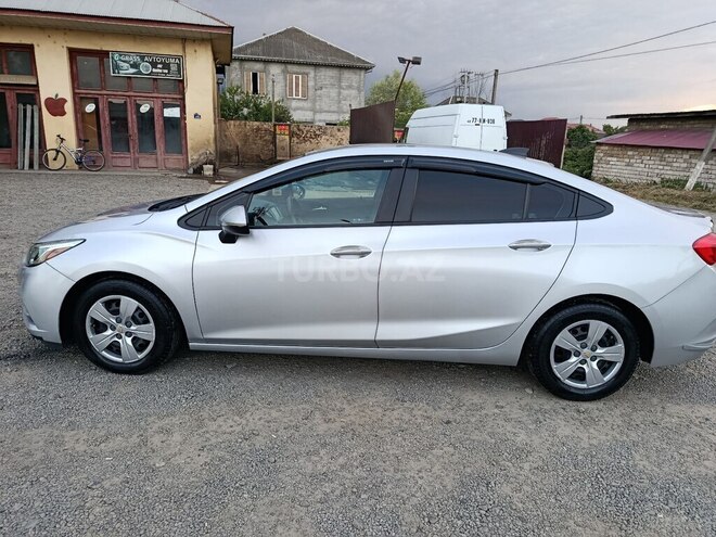 Chevrolet Cruze-2