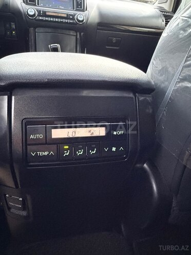 Toyota Land Cruiser Prado-20