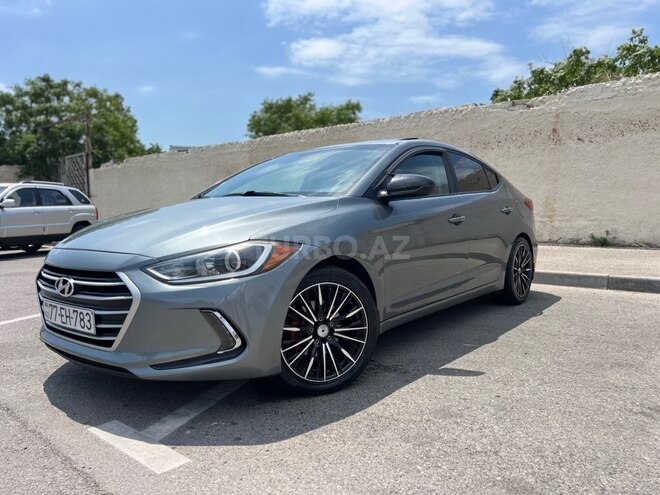 Hyundai Elantra-2