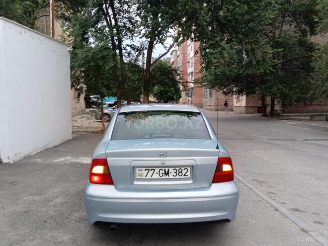 Opel Vectra-9