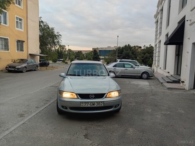 Opel Vectra-14
