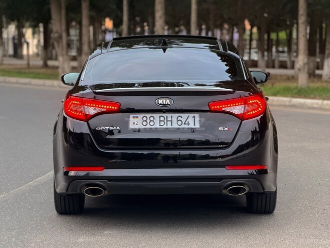 Kia Optima-4
