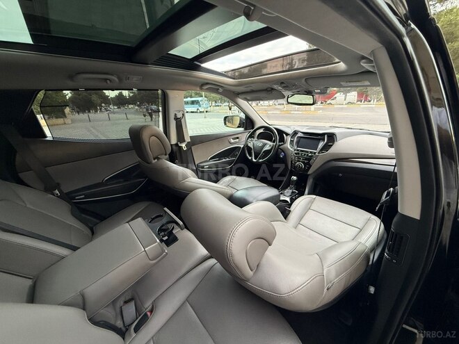 Hyundai Santa Fe-13