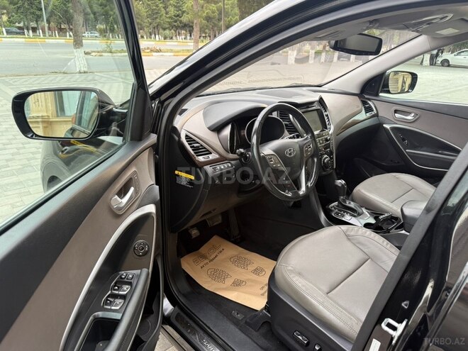 Hyundai Santa Fe-16