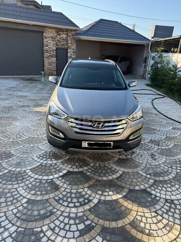 Hyundai Santa Fe-1