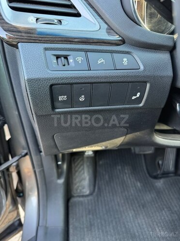 Hyundai Santa Fe-17