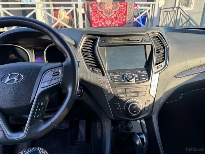 Hyundai Santa Fe-11