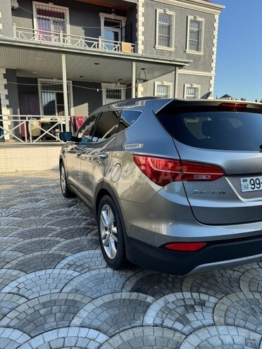 Hyundai Santa Fe-6