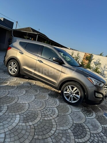 Hyundai Santa Fe-8